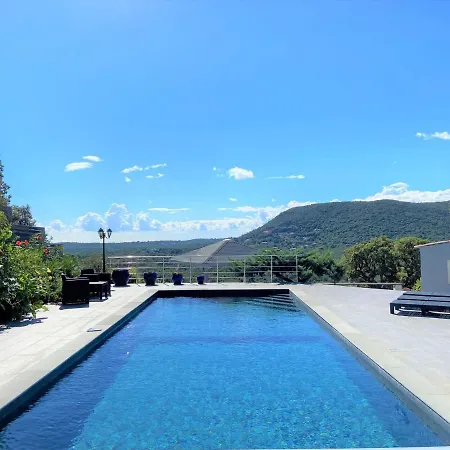 Altetu Villa *